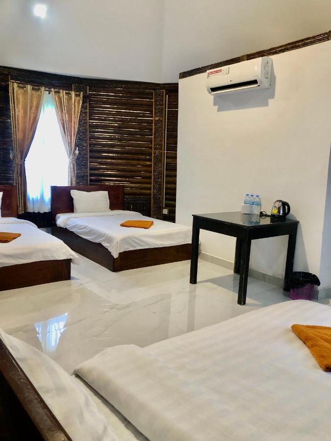 M'Pay Bay Guesthouse เกาะรงสำลน ภายนอก รูปภาพ