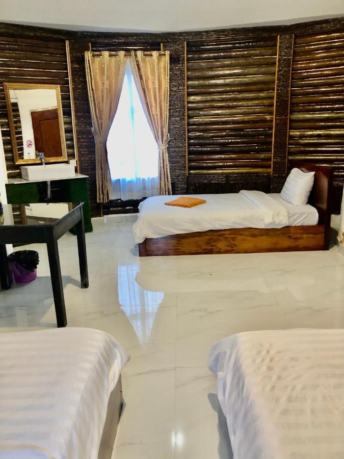 M'Pay Bay Guesthouse เกาะรงสำลน ภายนอก รูปภาพ