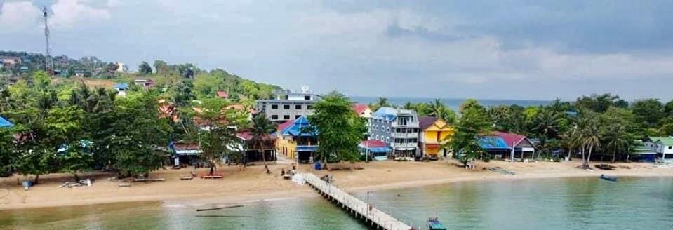 M'Pay Bay Guesthouse เกาะรงสำลน ภายนอก รูปภาพ