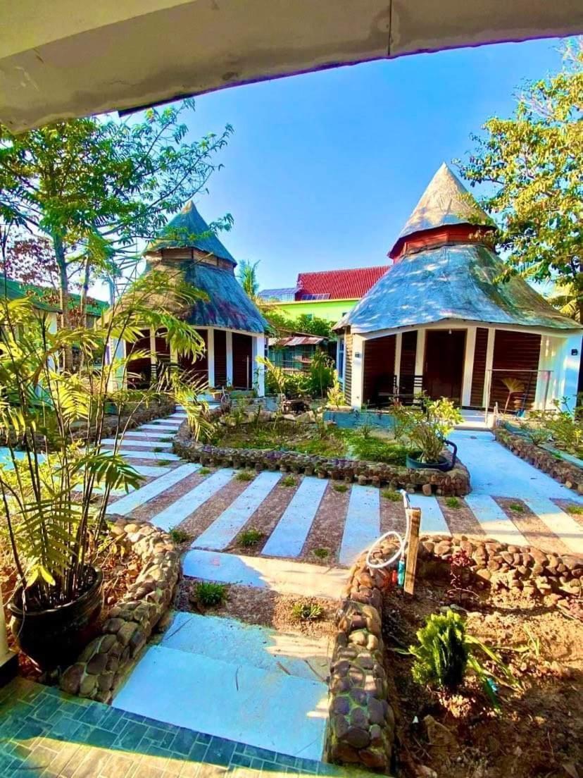 M'Pay Bay Guesthouse เกาะรงสำลน ภายนอก รูปภาพ