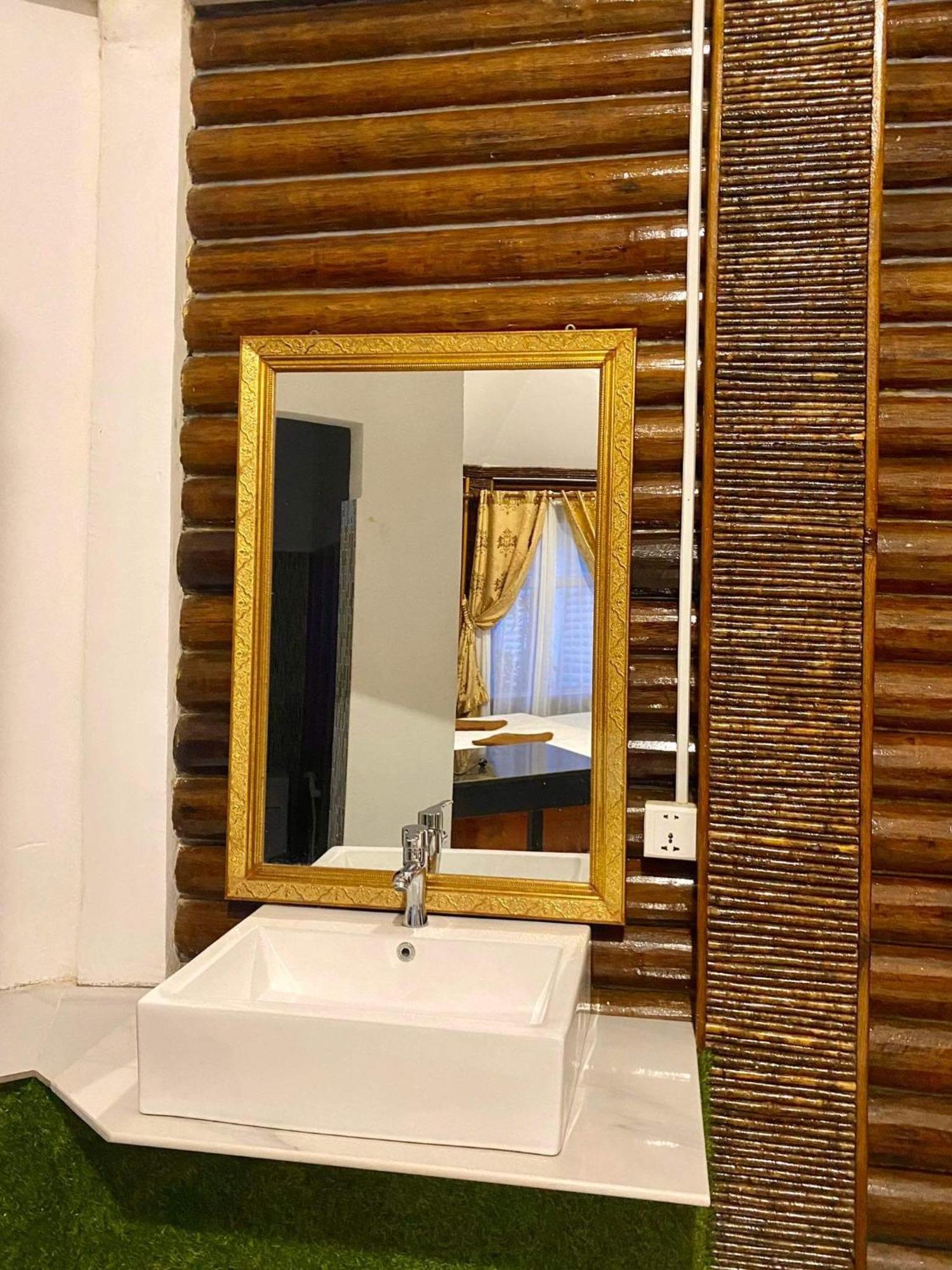 M'Pay Bay Guesthouse เกาะรงสำลน ภายนอก รูปภาพ