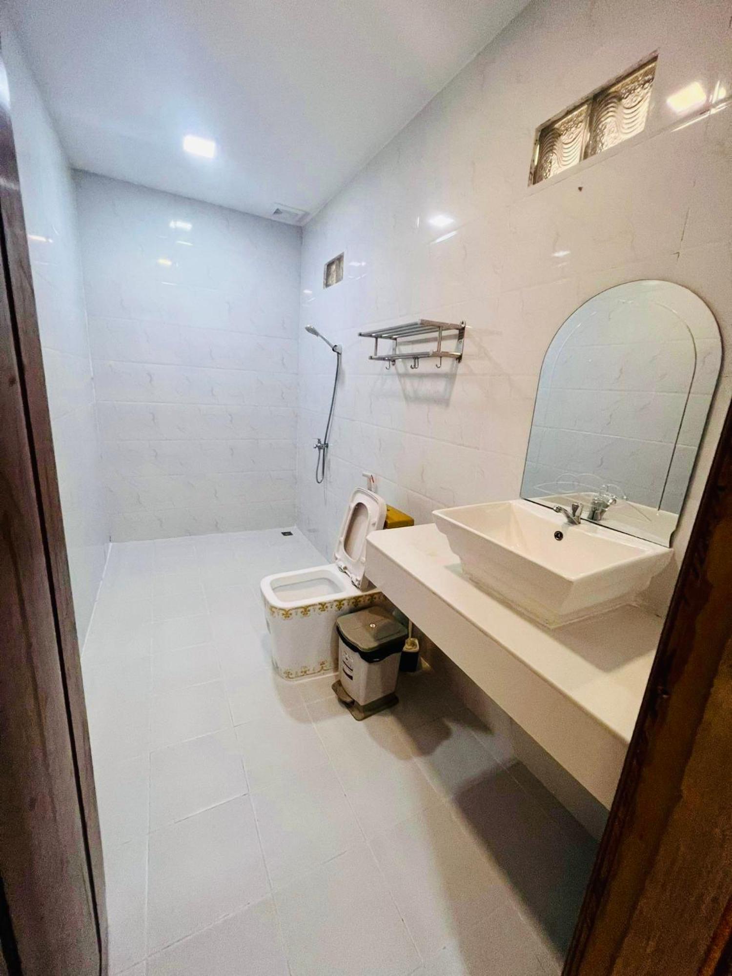 M'Pay Bay Guesthouse เกาะรงสำลน ภายนอก รูปภาพ