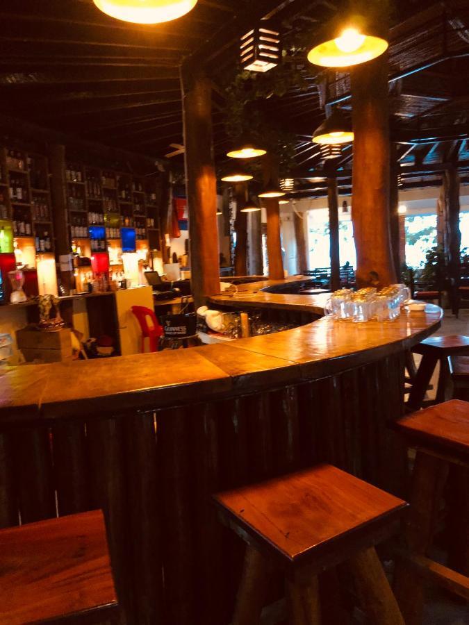 M'Pay Bay Guesthouse เกาะรงสำลน ภายนอก รูปภาพ