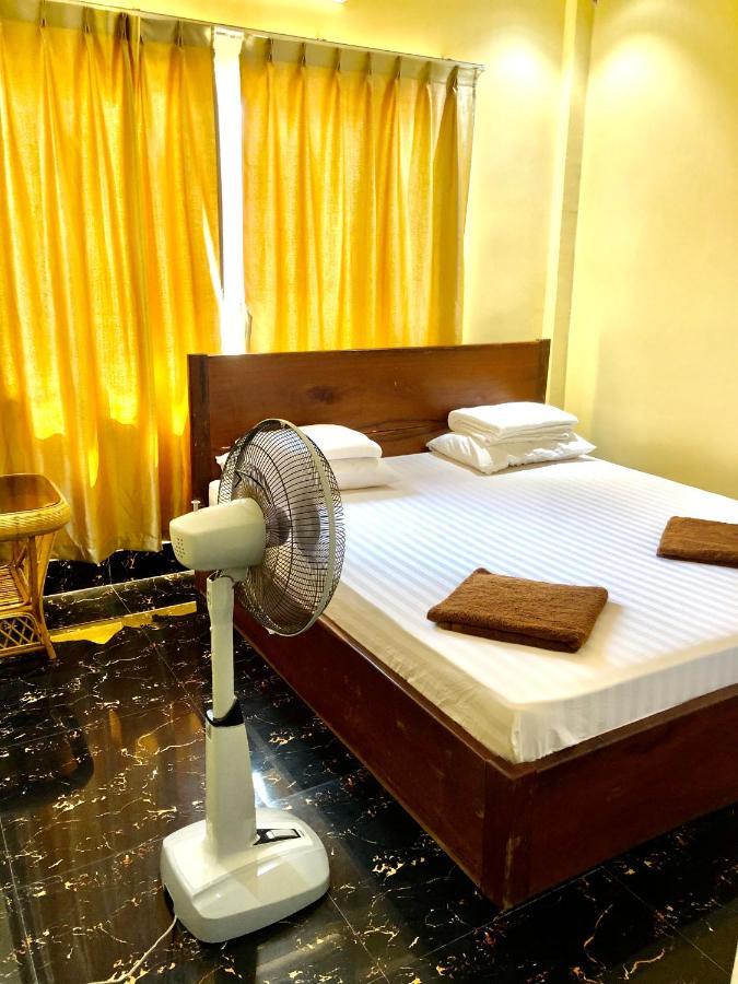 M'Pay Bay Guesthouse เกาะรงสำลน ภายนอก รูปภาพ