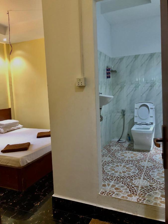 M'Pay Bay Guesthouse เกาะรงสำลน ภายนอก รูปภาพ